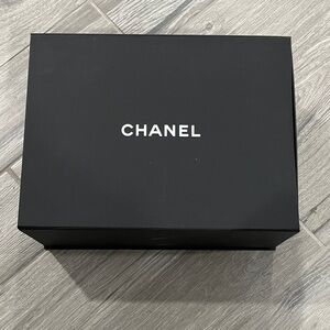 BIG CHANEL Classic Black Gift Box